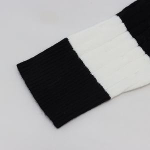 Fornitore di Maglieria, Maglione da <span class=keywords><strong>Donna</strong></span> Personalizzato Autunnale con Design a Righe Nere, Collo Tondo, 12gg, Produzione su Misura - Product Image 4