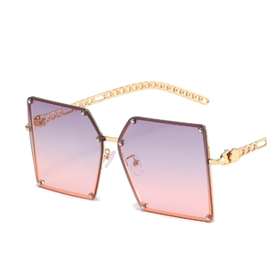 <span class=keywords><strong>2023</strong></span> chaud femmes carré grand cadre voyage <span class=keywords><strong>lunettes</strong></span> grand visage personnalité creux <span class=keywords><strong>lunettes</strong></span> de soleil sans cadre à la mode Net rouge <span class=keywords><strong>lunettes</strong></span> de soleil - Product Image 5