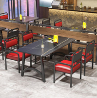 Tables et chaises de style industriel KSL pour restaurants avec sièges rembourrés, plateau de table en marbre artificiel, meubles pour cafés et bars de nuit