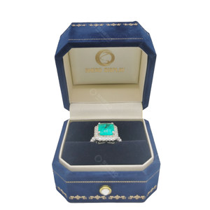 Venta al por mayor caja de joyería de lujo logotipo personalizado rojo collar pulsera pendientes anillo embalaje caja de joyería de terciopelo - Product Image 1