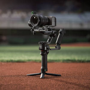 Stabilisateur de cardan professionnel 3 axes <span class=keywords><strong>Ronin</strong></span> DS 5 Combo avec charge utile de 6,6 lb, suivi automatique de tout, pour appareils photo reflex numériques et hybrides - Product Image 4