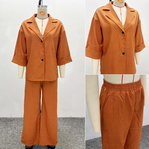 SH6732 Completi Estivi Trendy da Donna: Camicia Monopetto Larga + Pantaloni a Vita Alta a Gamba Dritta, Set Due Pezzi Abbigliamento Donna - Product Image 6