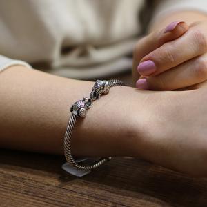 Pulsera de Hombre NUSRET de Plata de Ley 925 con Cabeza de Elefante Romántica, Zirconia Rubí, Cierre de Resorte, Joyería Turca - Product Image 4