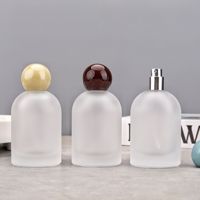 100ML lege fles, mat, ovaal, plastic, ronde dop, zilveren spuitkop, glazen schroefdop, spuitfles met drukknop, parfumfles