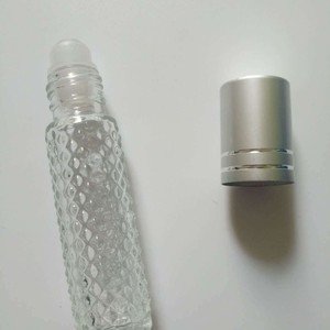 Botella de vidrio roll-on de 10 ml, cilindro dispensador cosmético transparente, botella vacía para aceite esencial - Product Image 3