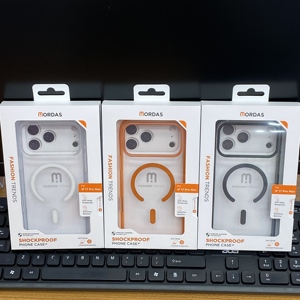 Custodia Magnetica Trasparente Antiurto in TPU+PC con Design Paesaggistico Urbano per 17 ProMax - Product Image 6