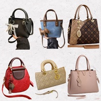 Sacs de luxe d'occasion sélectionnés en gros en balles : sacs à bandoulière et sacs fourre-tout de marque