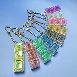 Teclas de teclado para alivio del estrés y ejercicio de dedos, botón antiestrés, llavero de acrílico con diseño de dibujos animados, juguete, llaveros al por mayor - Product Image 2