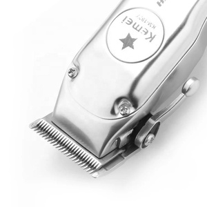 Kemei sạc nhanh cắt điện KM-1997 thể làm việc trong một thời gian dài trong <span class=keywords><strong>3.5</strong></span> giờ. <span class=keywords><strong>V</strong></span>ỏ kim loại Salon Tông Đơ Chuyên nghiệp - Product Image 4