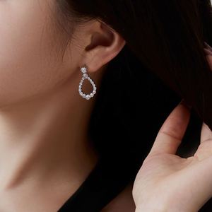 Pendientes de Plata S925 con Diseño Clásico Dylam, Joyería Fina para Mujer, Forma de Gota de Agua, Circonita Cúbica 5A, Diseño Hueco - Product Image 6