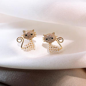 Pendientes de Moda Coreana 2025, Chapados en Oro, con Pedrería Brillante, Joyería Linda con Perlas y Gato, para Mujeres y Niñas - Product Image 3