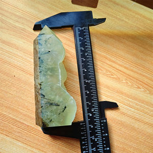 จุดพรีไฮไนต์ดิบธรรมชาติพร้อมหอคริสตัลหินบําบัดดรูซี่สําหรับตกแต่ง - Product Image 2