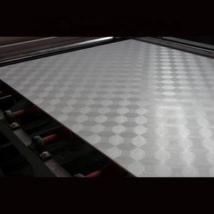 Plaque de <span class=keywords><strong>plafond</strong></span> en plâtre stratifié PVC haute brillance 603x603mm et panneau de plâtre avec dos en feuille d'aluminium PVC réfléchissant la lumière - Product Image 5