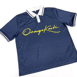 T-shirt de football rétro personnalisé, maillot de football à sublimation tendance - Product Image 3