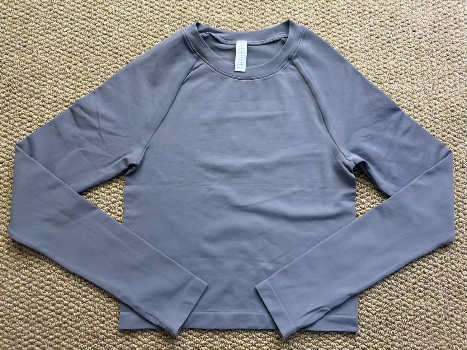 สีเทาอ่อน