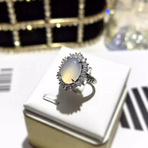 Élégant <span class=keywords><strong>Noble</strong></span> Ivoire Pierre Anneau À La Mode Micro Pavé <span class=keywords><strong>Opale</strong></span> Zircon Grand Pigeon Oeuf De Fiançailles De Mariage Cuivre Bijoux Anneaux À La Mode - Product Image 4