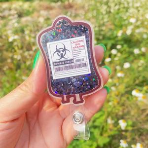 Portacredenciales Retráctil de Acrílico con Purpurina y Efecto Arenas Movedizas, Fácil de Sacar, Giratorio, para Médicos y Enfermeras - Product Image 5