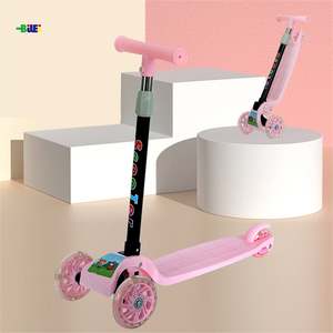 <span class=keywords><strong>Trottinette</strong></span> 3 en 1 pour enfants avec siège amovible, <span class=keywords><strong>trottinette</strong></span> à trois roues pour enfants, <span class=keywords><strong>trottinette</strong></span> <span class=keywords><strong>freestyle</strong></span> pour enfants, jouet d'extérieur - Product Image 2