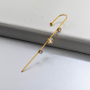 Baoyan Fashion <span class=keywords><strong>One</strong></span> <span class=keywords><strong>Piece</strong></span> <span class=keywords><strong>orecchini</strong></span> Piercing placcati in oro <span class=keywords><strong>orecchini</strong></span> a bottone con zirconi <span class=keywords><strong>orecchini</strong></span> a gancio cingolati per le donne 2021 - Product Image 2