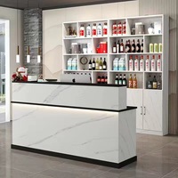 Comptoir d'accueil en bois personnalisé simple, idéal pour hall d'hôtel, bureau, restaurant, bâtiment commercial moderne.