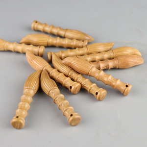 Llavero de madera de durazno tallado a mano con pagoda Wenchang de 7 o 9 pisos, adorno decorativo de caligrafía china, de Linglong Pavilion - Product Image 3