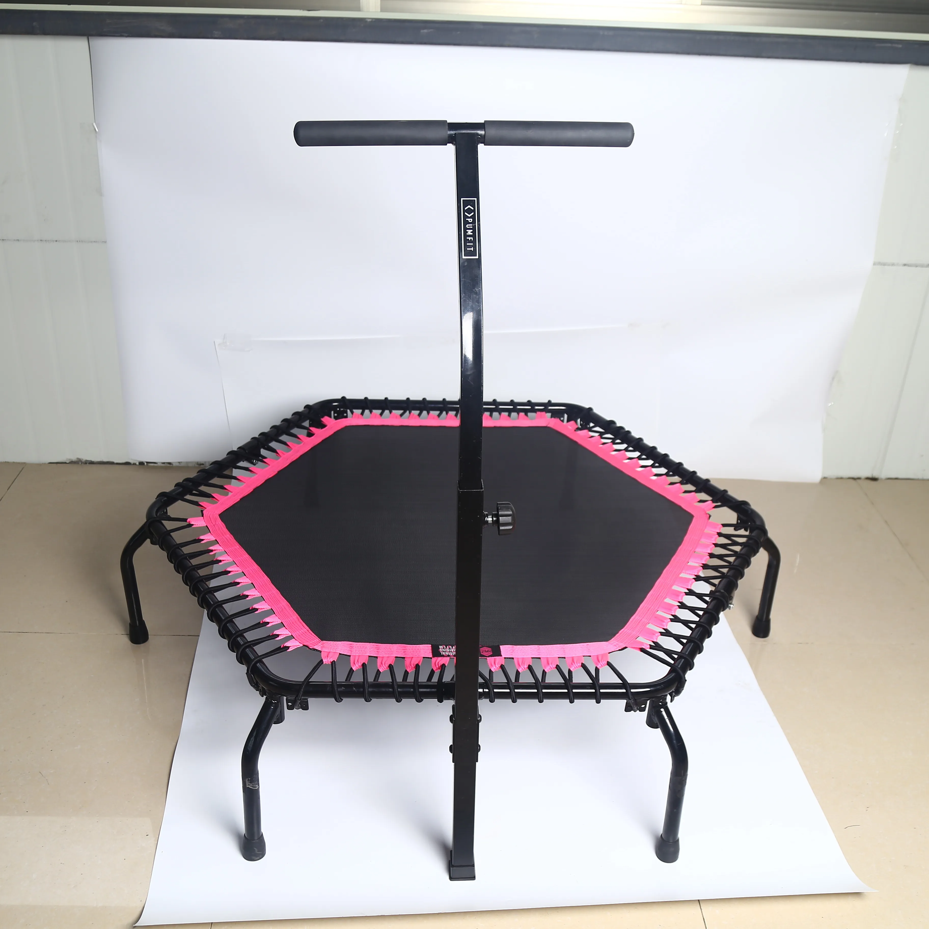 Trampoline rose de gymnastique commerciale hexagone, sans filet de protection, usine, Promotion