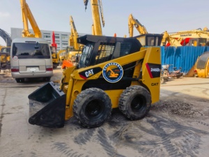 Chargeuse compacte sur pneus Caterpillar Cat 246D d'occasion, 95% neuve, 4x4, petit modèle, prix abordable - Product Image 2