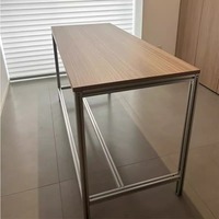 Bureau d'ordinateur moderne de luxe en bois massif et aluminium Bureau en acier durable pour l'étude de l'écriture Design long et élégant