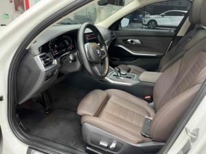 Sedán de gasolina de lujo <span class=keywords><strong>BMW</strong></span> 325i <span class=keywords><strong>M</strong></span> Sport <span class=keywords><strong>Edition</strong></span> 2,0 T 184HP L4 de automóviles usados al por mayor - Product Image 3