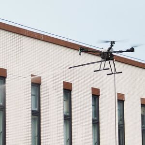 Dron de Limpieza de Alta Presión JIUSI D15R, Dron de Limpieza con Cable de 100 m para Edificios, Dron de Limpieza para Tanques de Almacenamiento Industriales - Product Image 5