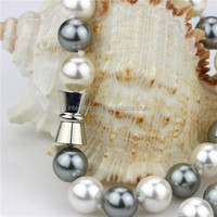 Nouveau 12mm rond 18 pouces blanc et gris perle de coquillage véritable naturel perle d'eau douce bijoux collier plaqué argent fermoir