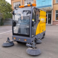 Véhicule de nettoyage électrique autopropulsé à eau froide haute pression ConTour pour détartrage/décapage, chemin de nettoyage de 2300 mm