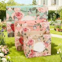 Sacs cadeaux en papier personnalisés de style moderne et durables avec ruban et logo pour vêtements, chaussures, chaussettes, fourrure, impression numérique exquise