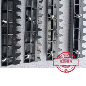 Bande de bordure de marchepied d'escalator HZFD1234 BK-021 – Pièce accessoire d'ascenseur moderne et simple à fonctionnement automatique - Product Image 3