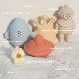 Ensemble de 4 jouets de <span class=keywords><strong>bain</strong></span> pour bébé Flotteurs anti-moisissure en silicone <span class=keywords><strong>Jeux</strong></span> de pulvérisation, belle conception d'espace Baignoire amusante pour les enfants - Product Image 5