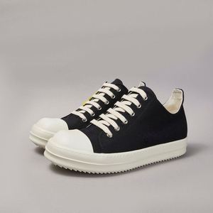 Chaussures en toile pour hommes de style designer, chaussures basses rétro pour couples, baskets hip-hop noires - Product Image 1
