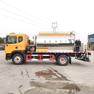 Camion Distributeur d'Asphalte Dongfeng 4x2 11CBM à Prix d'Usine pour la Vente - Product Image 1