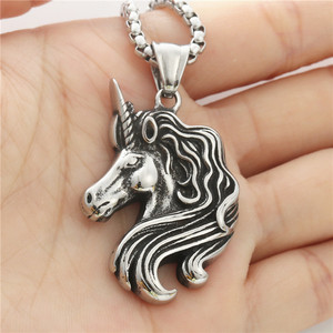 Collar de hombre con colgante de unicornio de acero inoxidable con temática animal para uso diario - Product Image 3