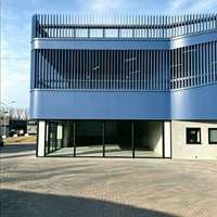 Système de pare-soleil vertical moderne pour mur rideau, isolation thermique, léger, robuste, revêtement en poudre, lamelles décoratives en aluminium pour extérieur
