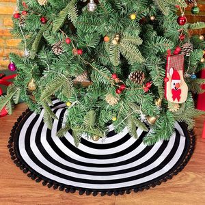 Falda Moderna para Árbol <span class=keywords><strong>de</strong></span> <span class=keywords><strong>Navidad</strong></span> con Rayas Blancas y Negras, 18/24/36/48 Pulgadas, Decoración Rústica para Halloween y Festividades, Directo <span class=keywords><strong>de</strong></span> Fábrica - Product Image 3
