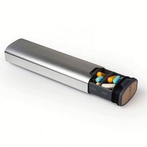 Boîte de rangement en aluminium et bois imperméable à grande capacité personnalisable pour 7 jours avec compartiments et option de recharge pour pilules - Product Image 2