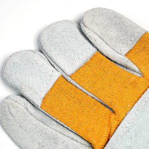 Gants de <span class=keywords><strong>soudeur</strong></span> élastiques résistants aux hautes températures, anti-brûlure, isolation thermique, gants en cuir de vachette épaissis - Product Image 4