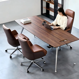 Chaise de bureau inclinable réglable, chaise pivotante en cuir à dossier haut pour usage professionnel, de conférence et de bureau à domicile - Product Image 2