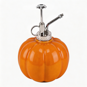 Bouteille pulvérisatrice pour plantes d'intérieur en céramique en forme de citrouille personnalisée - Product Image 6