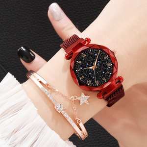 Nuevo Reloj de Lujo 2022 con Brazalete de Estrella de Cinco Puntas, Conjunto de Reloj de Cuarzo con Cristales y Cinturón para Mujer, Ideal para Regalo - Product Image 4