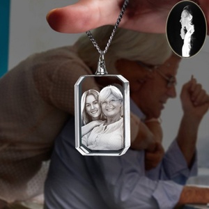 Bán buôn thiết kế mới tùy chỉnh ảnh 3D Laser khắc hình chữ nhật K9 pha lê Keychain Vòng cổ UV in trên thủy tinh pha lê cho quà tặng - Product Image 4