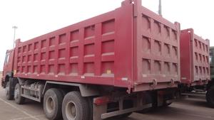 รถบรรทุกมือสอง sinotruk HOWO รถบรรทุก8X4ดีเซล371แรงม้าสำหรับงานหนักรถบรรทุก6x4 - Product Image 3