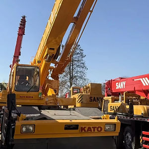Grue sur chenilles tout-terrain mobile Kato NK250E, moteur japonais Mitsubishi, d'occasion, 25/30/50/80/100 tonnes, testée et inspectée, poids 50000 kg - Product Image 1