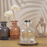 Bouteille diffuseur blanche de 150 ml, élégante bouteille diffuseur en verre avec bâtonnets en céramique pour l'aromathérapie