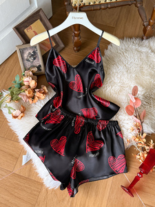 Ensemble pyjama 2 pièces imprimé cœurs pour femme, débardeur à bretelles fines col en V et <span class=keywords><strong>short</strong></span> taille élastique, tenue de nuit douce pour femme - Product Image 6